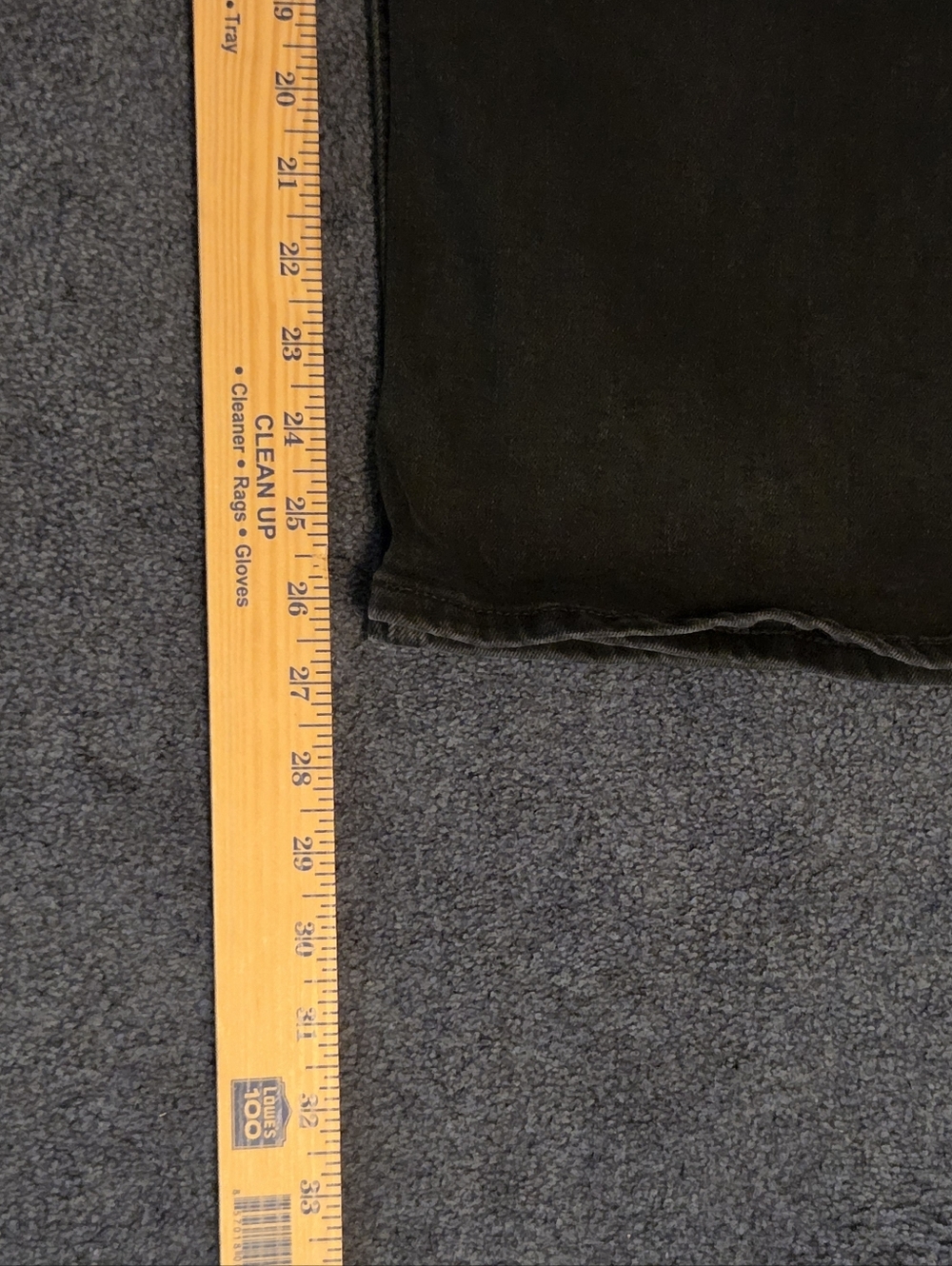 Lee Women's Jeans - Classic Straight Leg In Black, EUC, size 18P - Picture 7 of 8
